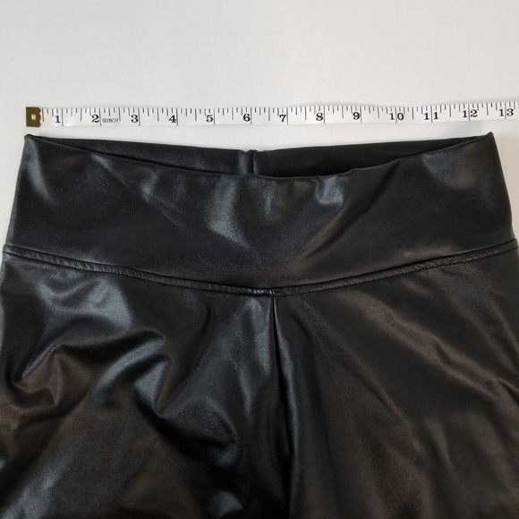Agnes & Dora Faux Leather Leggings Black, Size Small - Picture 6 of 8